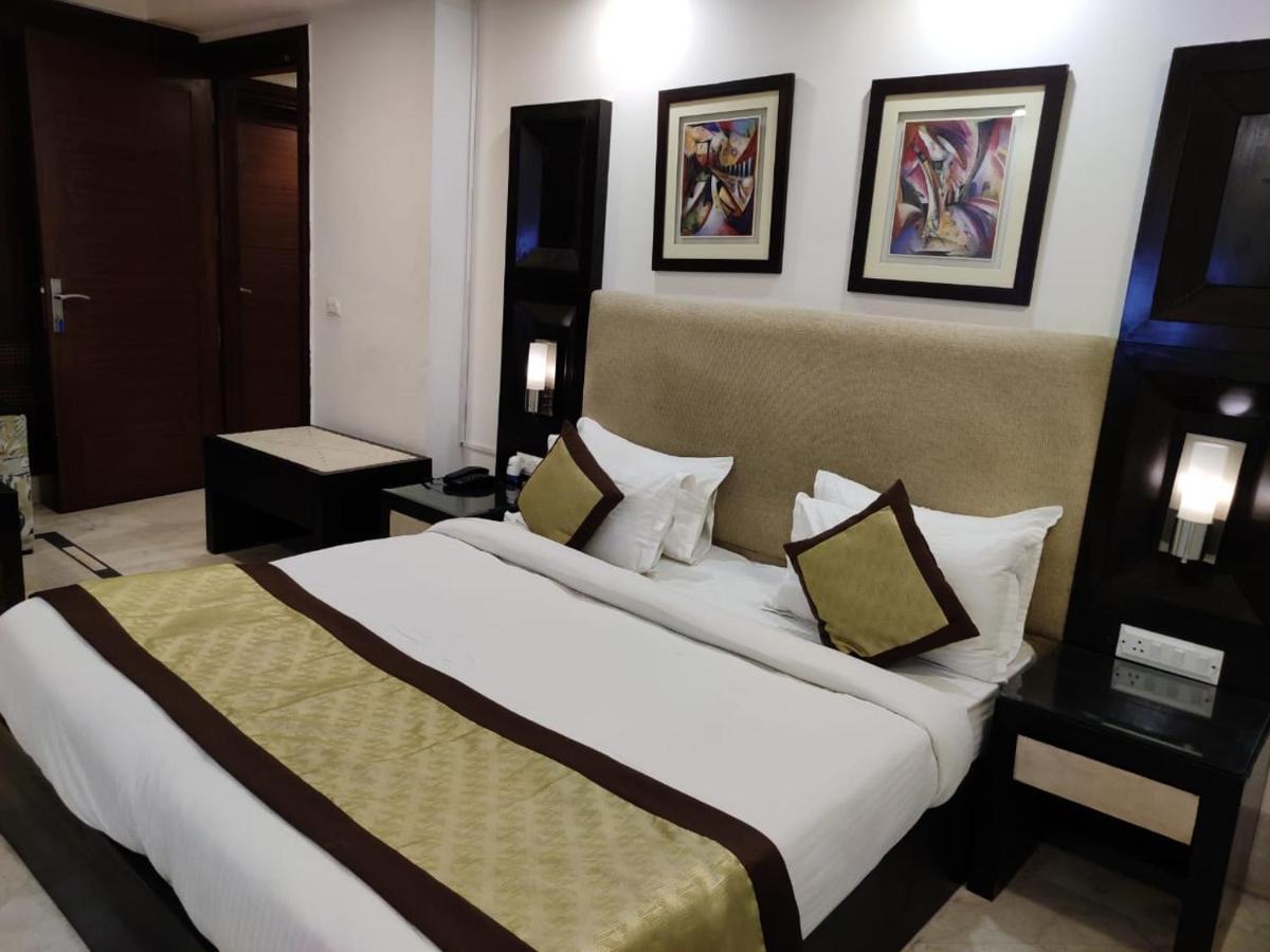 Star Residency Kailash Colony *